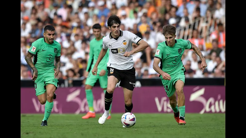 Trận đấu giữa Atletico Madrid và Valencia Trận đấu giữa Atletico Madrid và Valencia